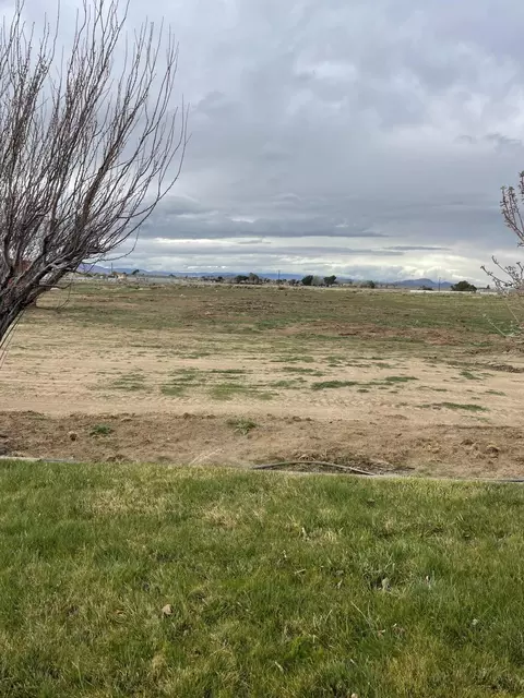 8109 Ave E12 W, Lancaster, CA 93536 photo 21