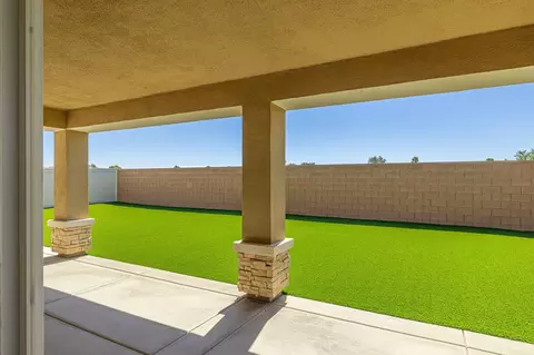 Exterior - 2024 Donatello St E, Lancaster, CA 93535 photo 3 of 6