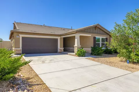 2024 Donatello St E, Lancaster, CA 93535