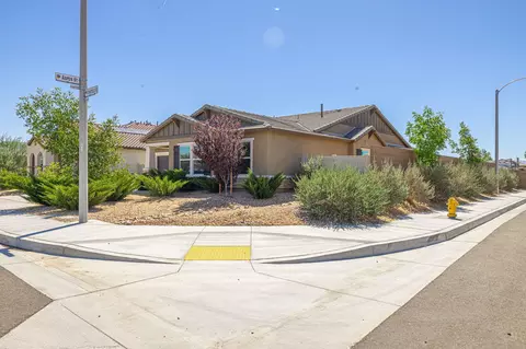 Exterior - 2024 Donatello St E, Lancaster, CA 93535 photo 2 of 6