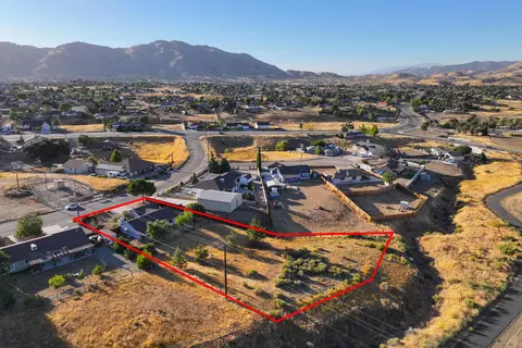 21580 Shirley Dr, Tehachapi, CA 93561 photo 8