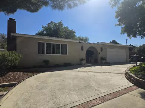 402 Avenue R5 E, Palmdale, CA 93550