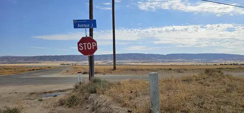 Avenue J / 80th Street W, Lancaster, CA 93536