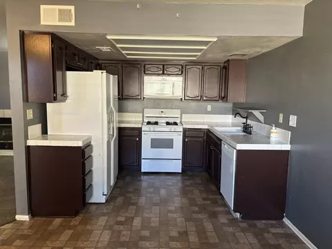 Kitchen - 1850 Ave J2 E #2, Lancaster, CA 93535 photo 1 of 2