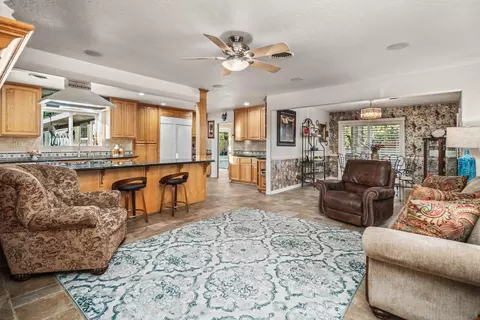 44670 Lowtree Ave, Lancaster, CA 93534 photo 21
