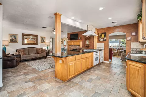 44670 Lowtree Ave, Lancaster, CA 93534 photo 16