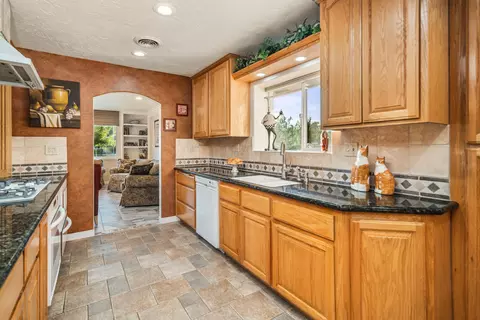 44670 Lowtree Ave, Lancaster, CA 93534 photo 15