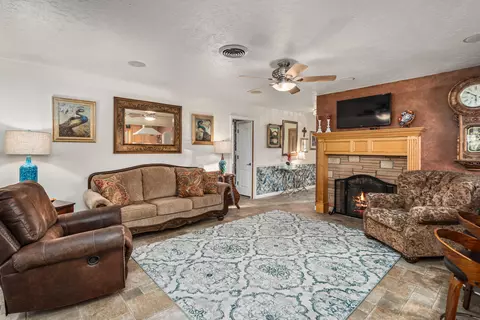 44670 Lowtree Ave, Lancaster, CA 93534 photo 20