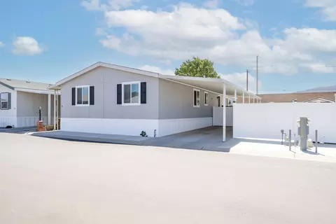 600 Dennison Rd S #SPC 56, Tehachapi, CA 93561
