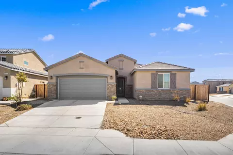 2004 Brandywine Ct, Rosamond, CA 93560
