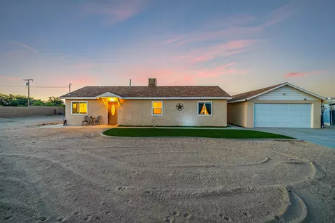 9053 Avenue E8 W, Lancaster, CA 93536