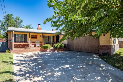 44720 12th St W, Lancaster, CA 93534