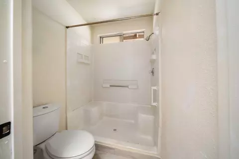 Bath - 44159 Benald St, Lancaster, CA 93535 photo 3 of 3