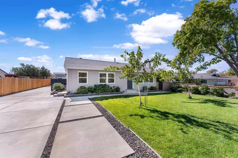 4024 Ave L 6 W, Quartz Hill, CA 93536