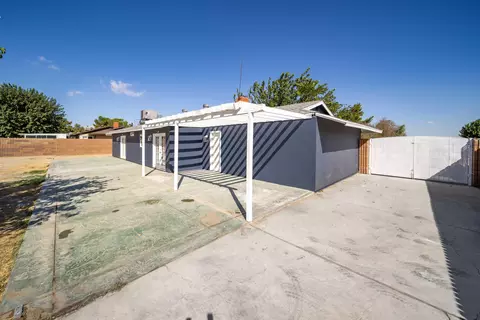 16132 Valeport Ave, Lancaster, CA 93535 photo 22