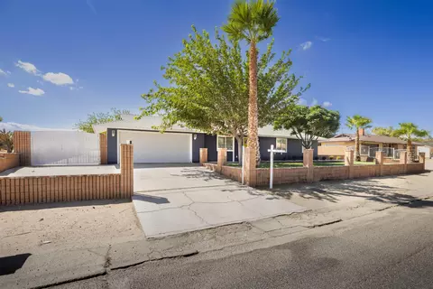 16132 Valeport Ave, Lancaster, CA 93535 photo 2