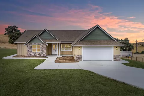 30600 Buckskin Dr, Tehachapi, CA 93561