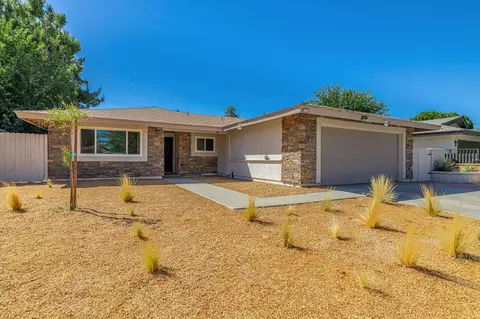 1102 Ave J5 E, Lancaster, CA 93535