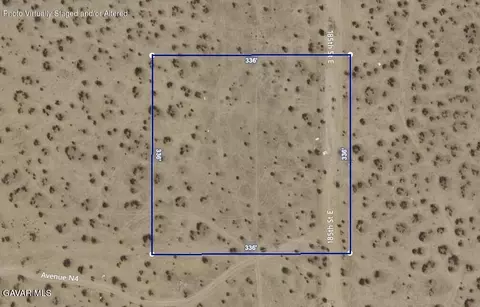 185 Th St E, Palmdale, CA 93591 photo 2