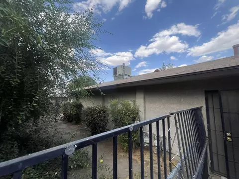 44131 Beech Ave, Lancaster, CA 93534 photo 6