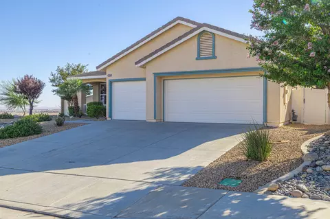 Exterior - 42356 75th St W, Lancaster, CA 93536 photo 7 of 13