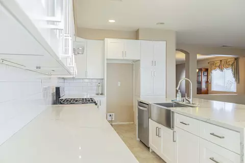Kitchen - 42356 75th St W, Lancaster, CA 93536 photo 5 of 5