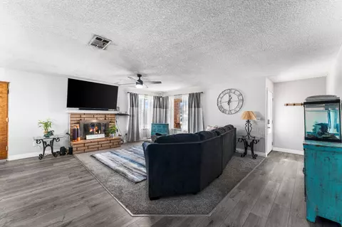 41408 151st St E, Lancaster, CA 93535 photo 4
