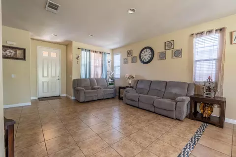 2507 Nugent St E, Lancaster, CA 93535 photo 6