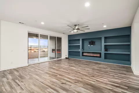 Living - 4007 Saddle Dr, Palmdale, CA 93551 photo 3 of 5