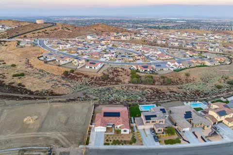 View/Area - 4007 Saddle Dr, Palmdale, CA 93551 photo 4 of 6