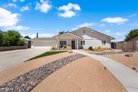 42321 Grandpark Ave, Quartz Hill, CA 93536