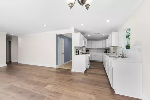 Entry Way - 45540 3rd St E, Lancaster, CA 93535 photo 3 of 3