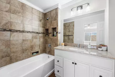 Bath - 45540 3rd St E, Lancaster, CA 93535 photo 1 of 2