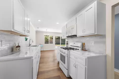 Kitchen - 45540 3rd St E, Lancaster, CA 93535 photo 3 of 5