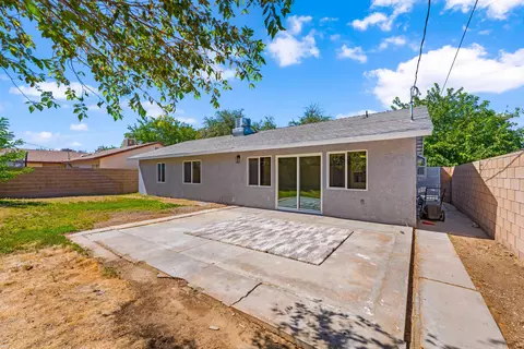 Exterior - 45540 3rd St E, Lancaster, CA 93535 photo 7 of 12