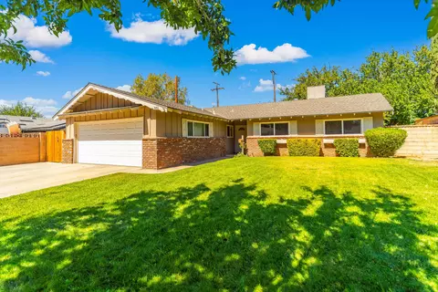 661 Avenue J11 W, Lancaster, CA 93534