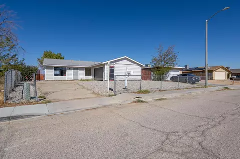 11013 Rome Beauty Dr, California City, CA 93505