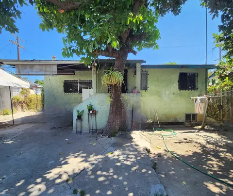 8710 Hickory St, Los Angeles, CA 90002