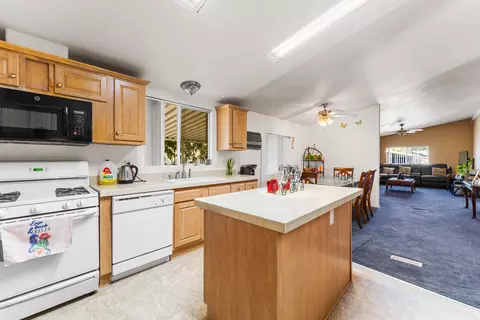 45465 25th St E #57, Lancaster, CA 93535 photo 12