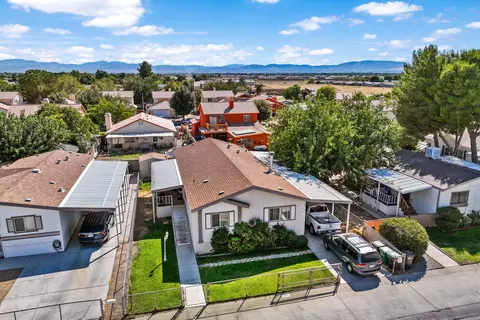 45465 25th St E #57, Lancaster, CA 93535 photo 2