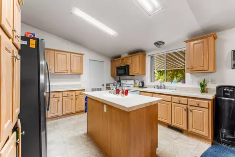 45465 25th St E #57, Lancaster, CA 93535 photo 8