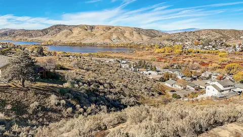 42729 Montello Dr, Lake Hughes, CA 93532