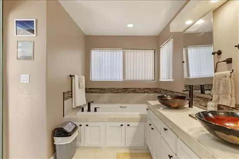 30370 Rollingoak Dr, Tehachapi, CA 93561 photo 30