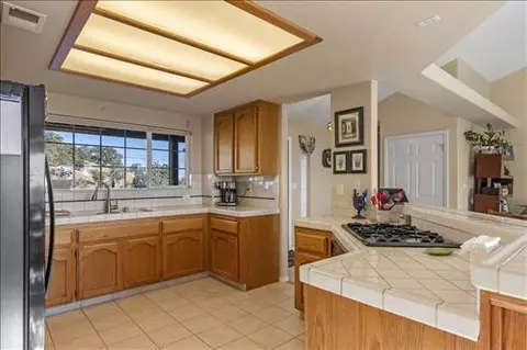 30370 Rollingoak Dr, Tehachapi, CA 93561 photo 18