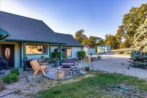 30370 Rollingoak Dr, Tehachapi, CA 93561 photo 37