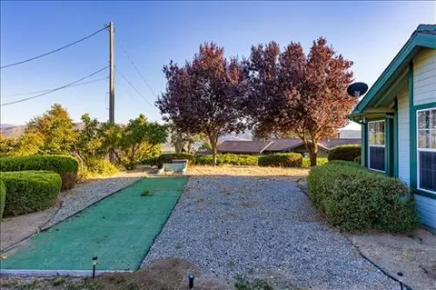 30370 Rollingoak Dr, Tehachapi, CA 93561 photo 36