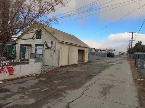 Exterior - 2259 Inyo St, Mojave, CA 93501 photo 4 of 13
