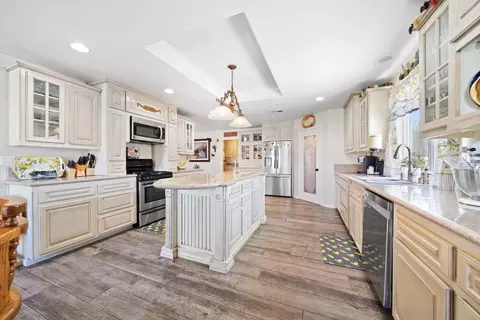 27601 Buckpasser Dr, Tehachapi, CA 93561 photo 9
