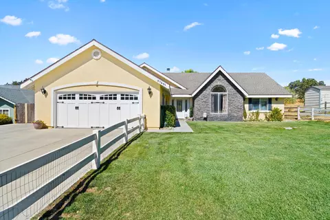 27601 Buckpasser Dr, Tehachapi, CA 93561 photo 2