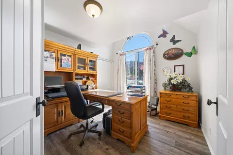 27601 Buckpasser Dr, Tehachapi, CA 93561 photo 13